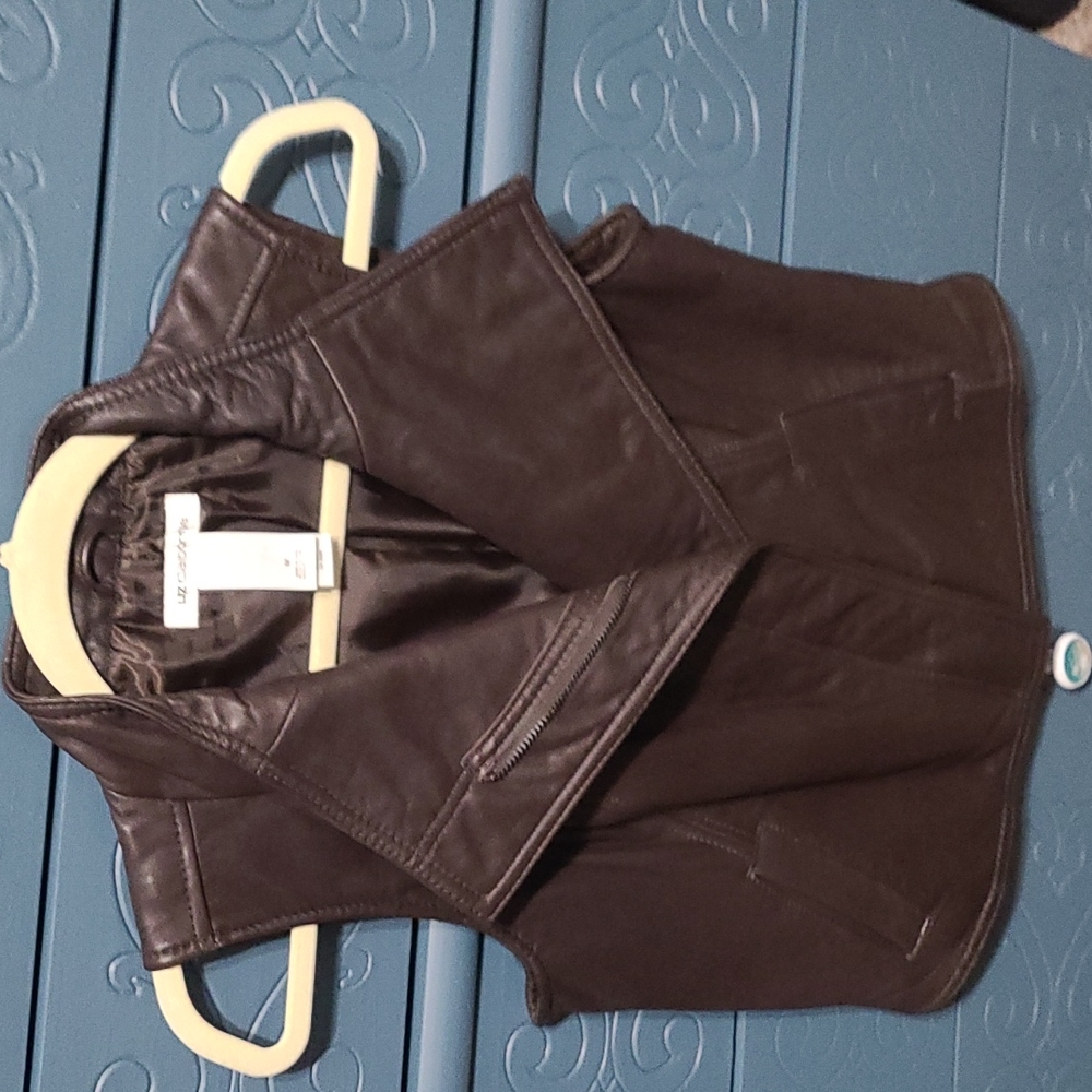 Liz Claiborne brown leather zip vest